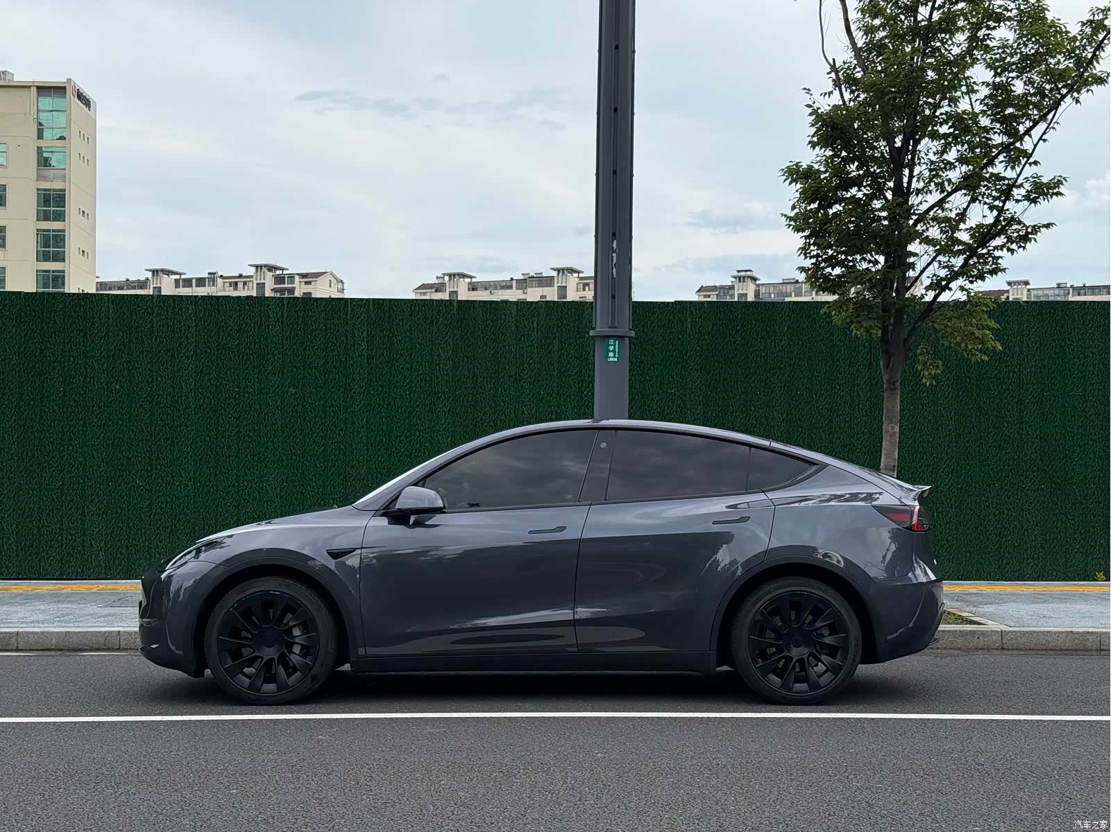 Tesla Model Y, 2021 7