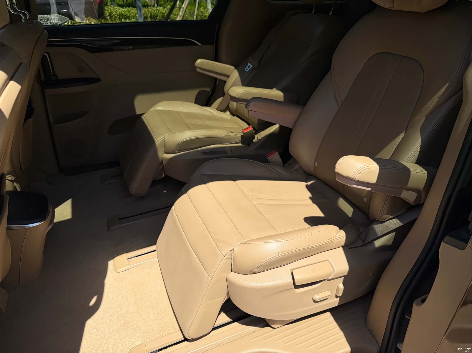 Buick GL8, 2018 10