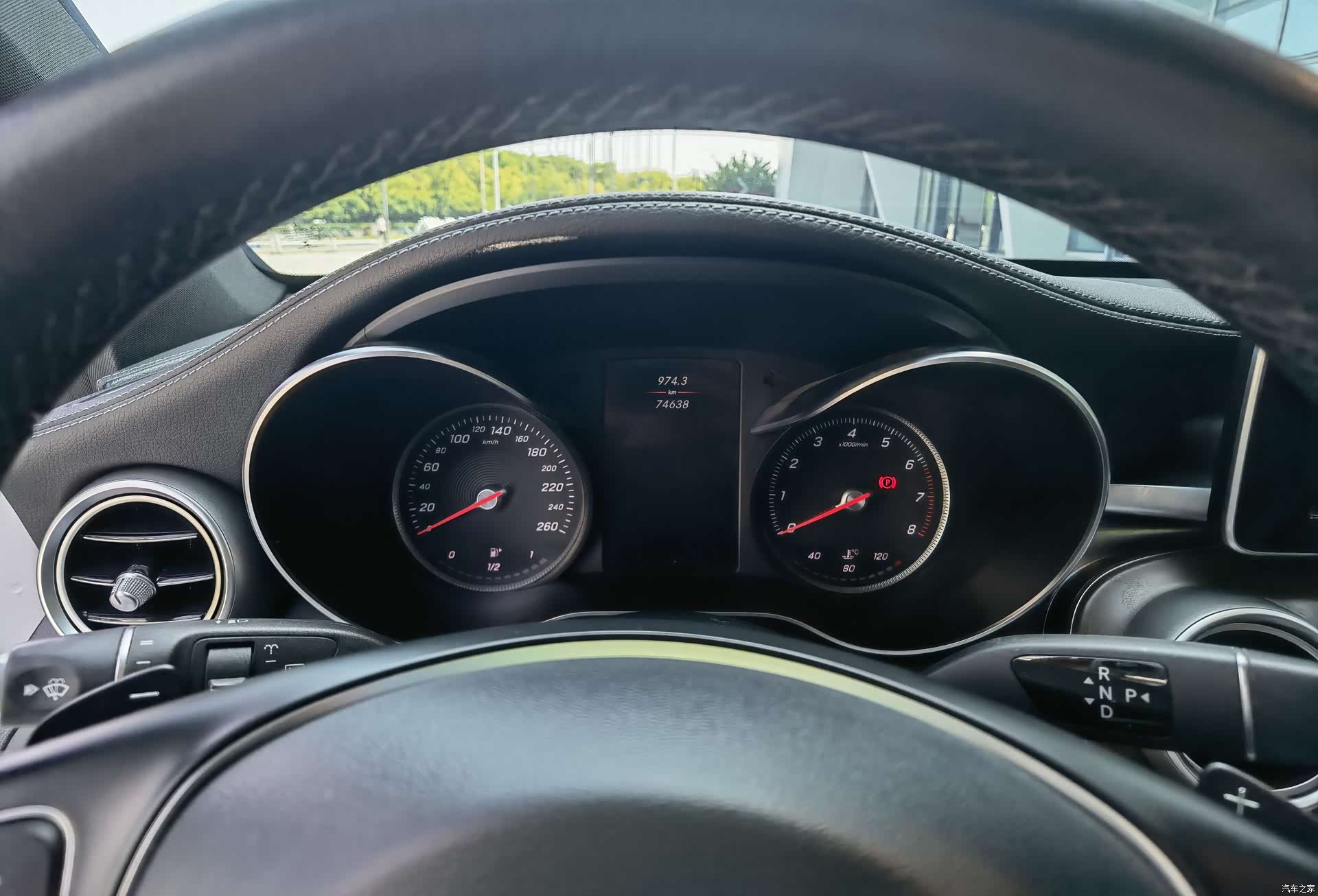 Mercedes-Benz GLC, 2019 15