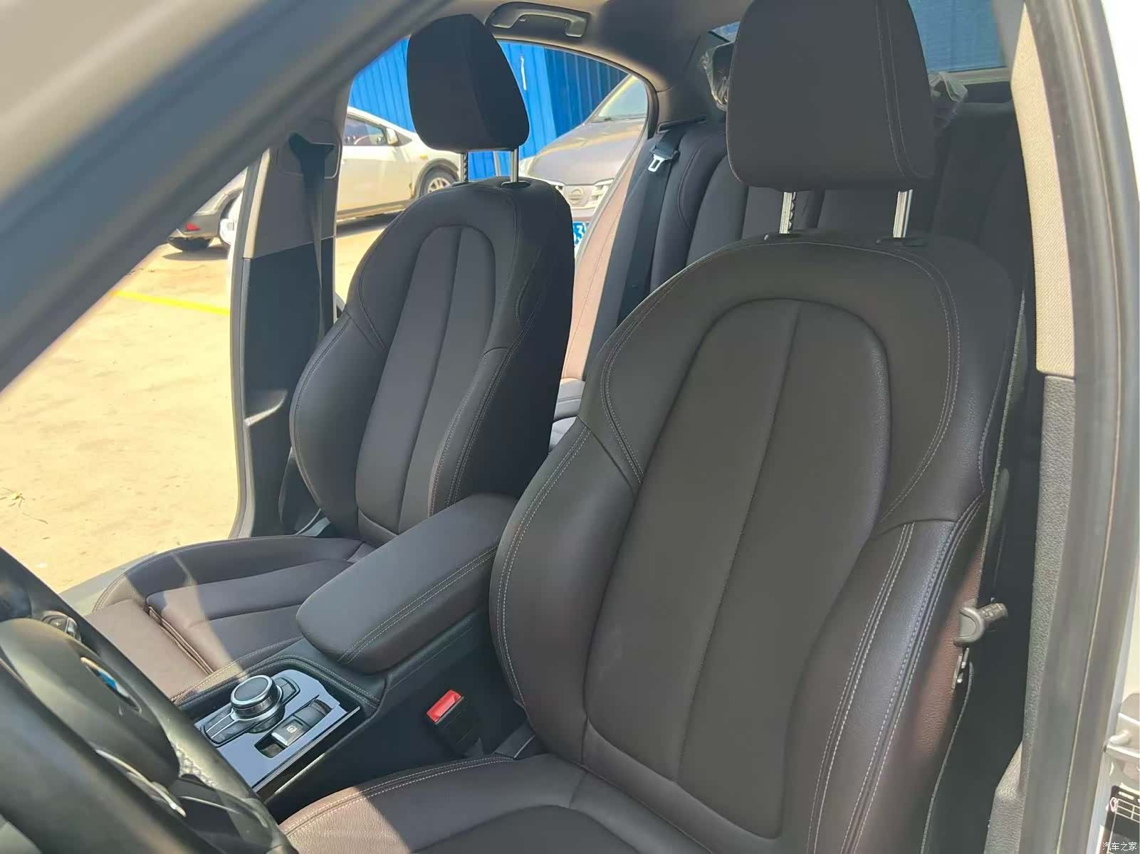 BMW 1 Series, 2023 все фото