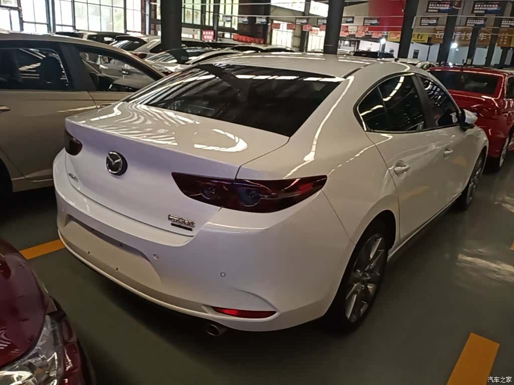 Mazda Mazda3, 2024 7