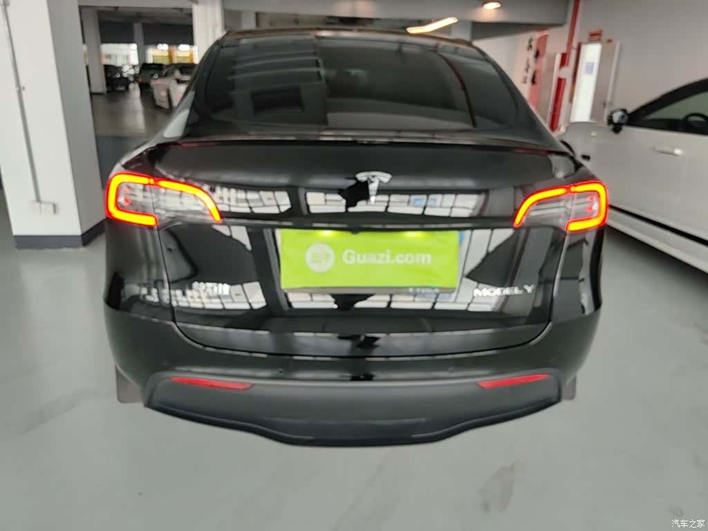 Tesla Model Y, 2022 6