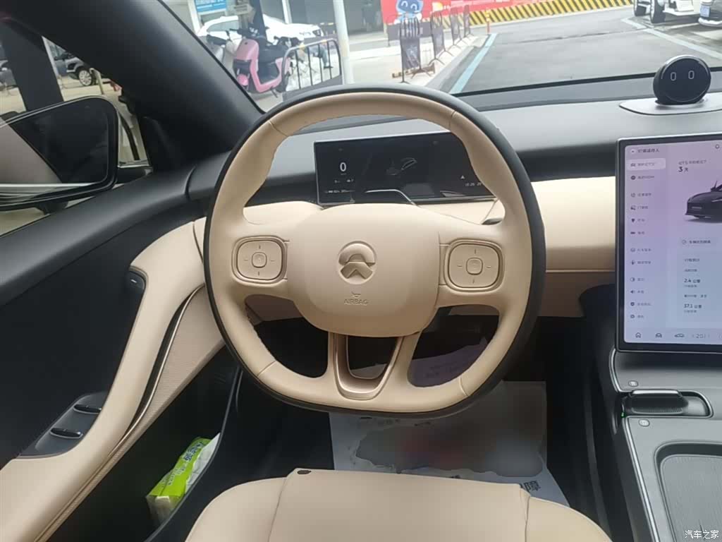 NIO ET5, 2024 11