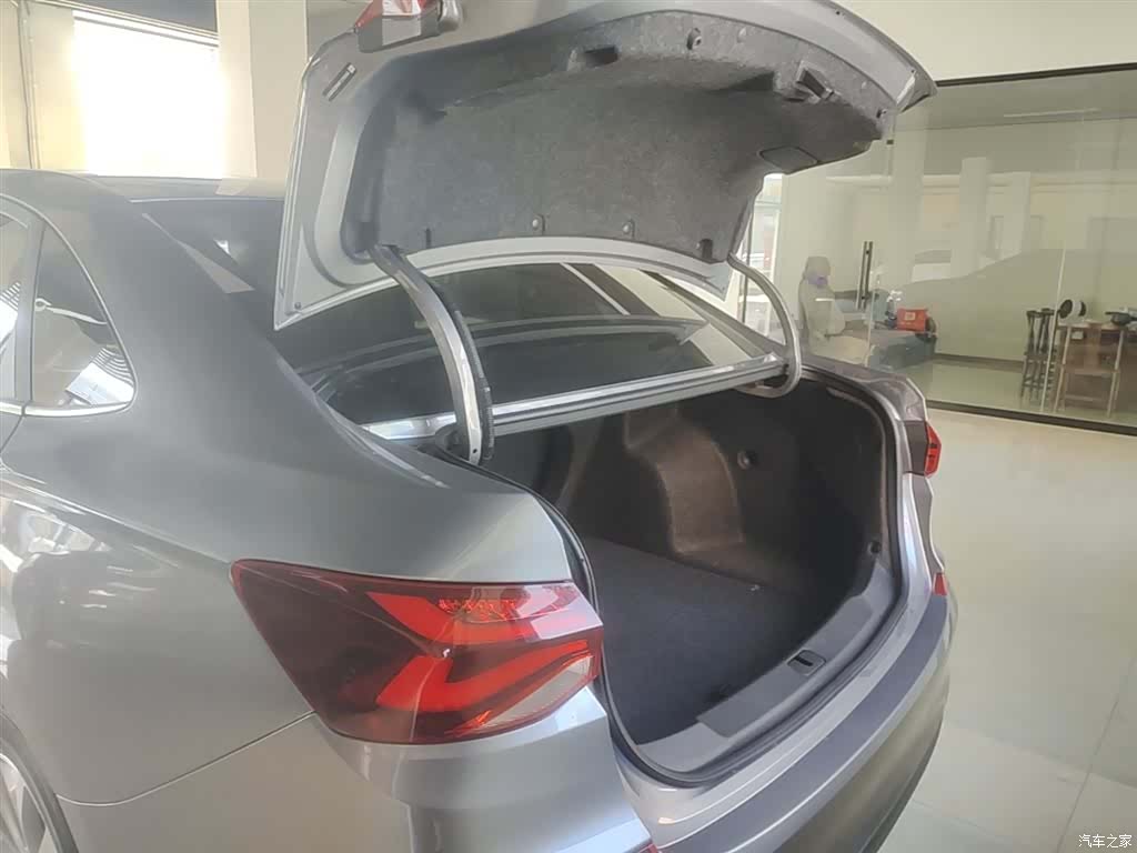 Chevrolet 320, 2021 19