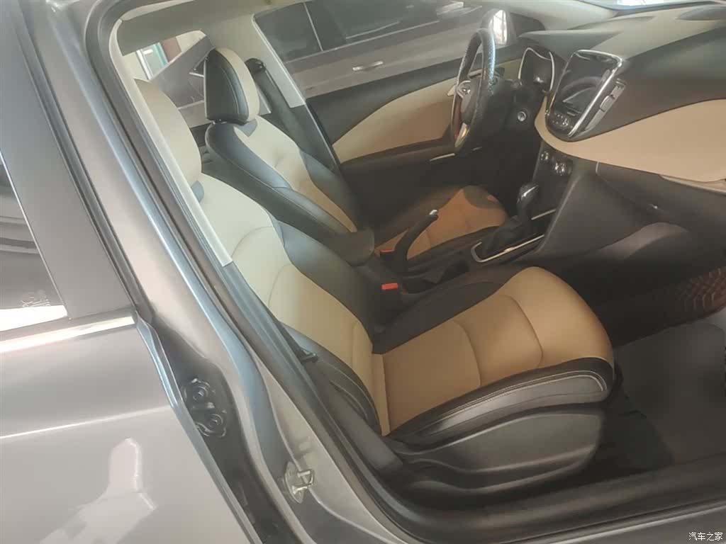 Chevrolet 320, 2021 25