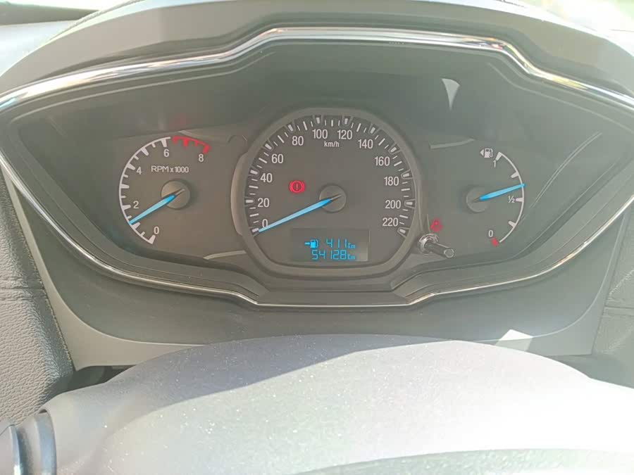 Ford Focus 2018, фото 12