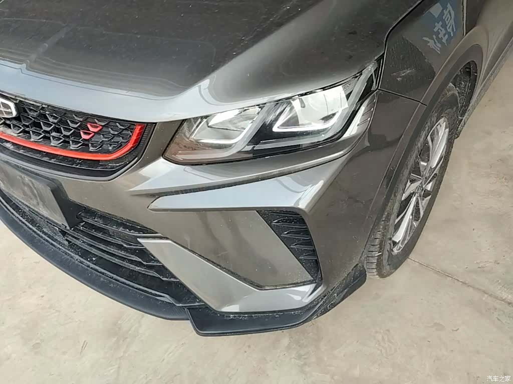 Geely Coolray, 2022 24