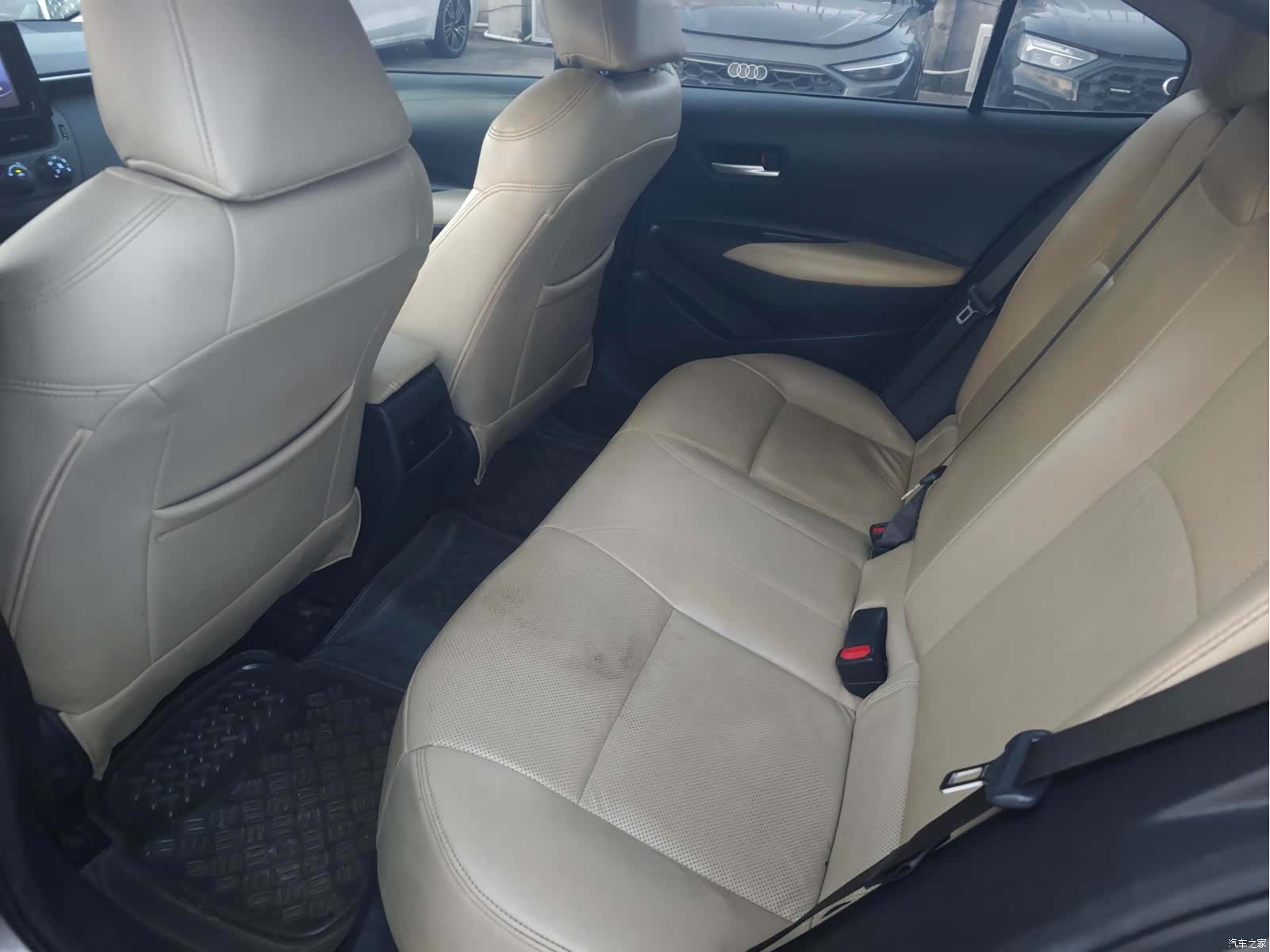 Toyota Corolla, 2021 все фото