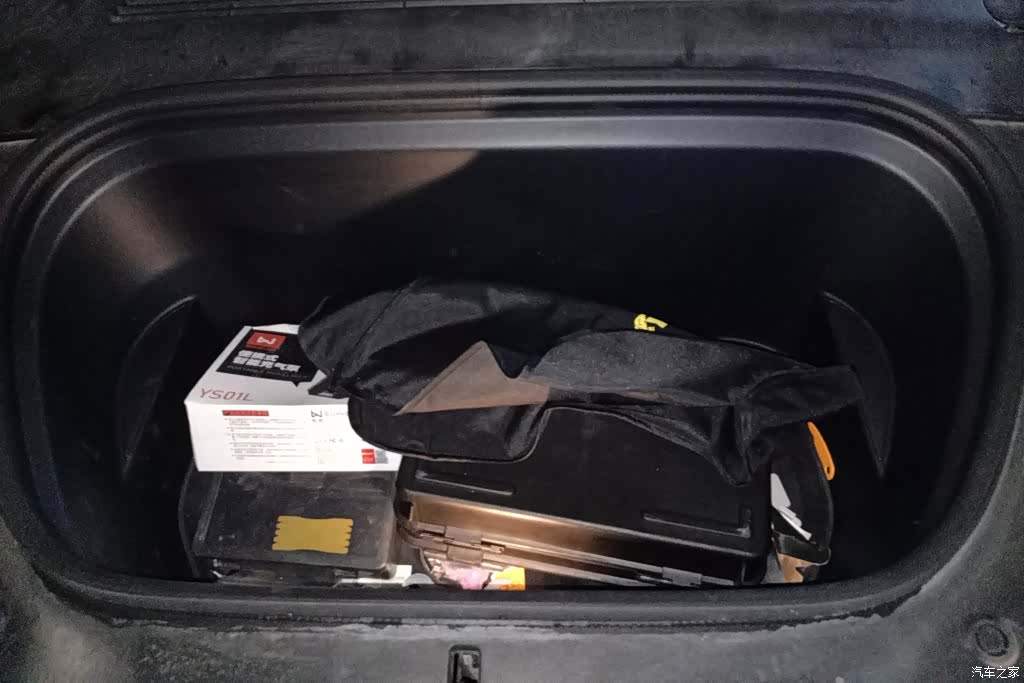 Tesla Model Y, 2024 10