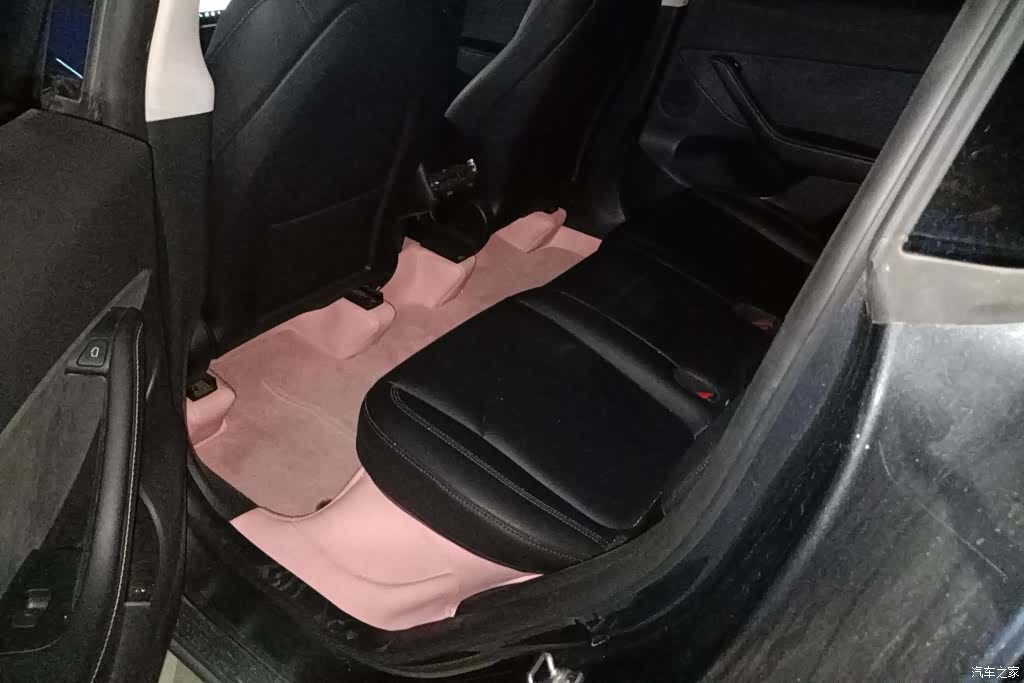Tesla Model Y, 2024 11