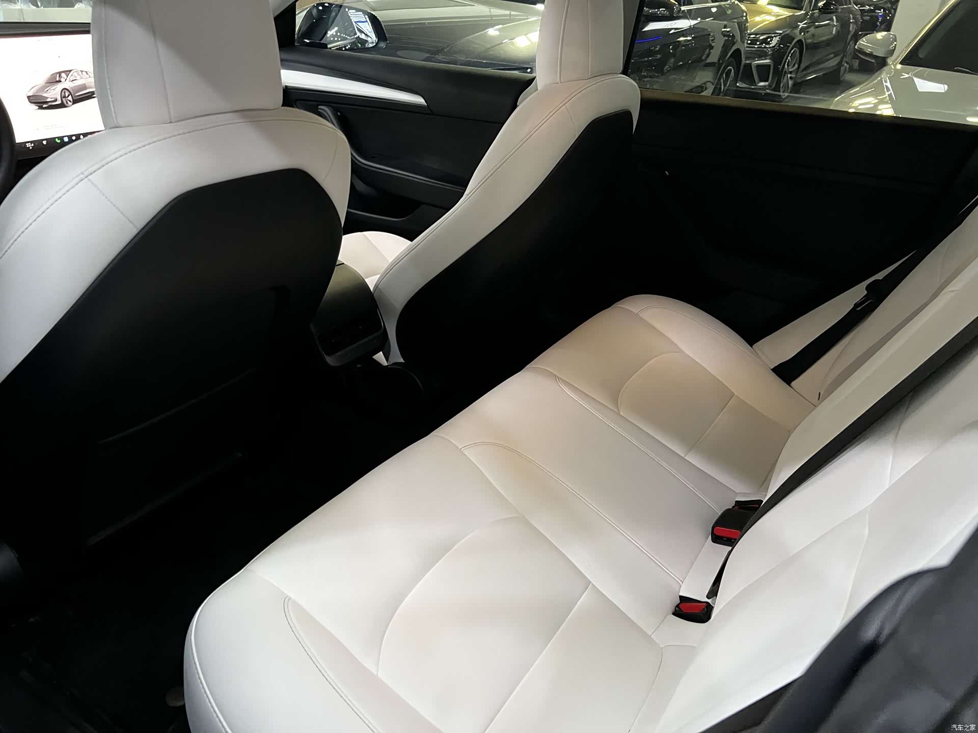 Tesla Model 3, 2022 6