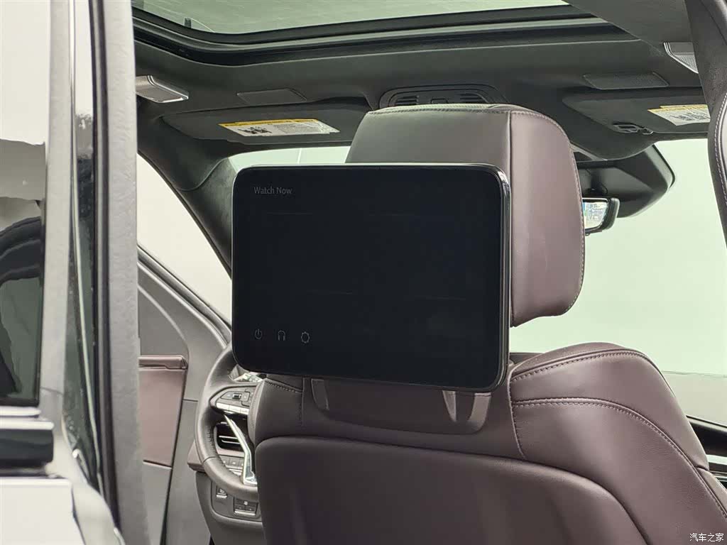 Cadillac Escalade, 2026 11