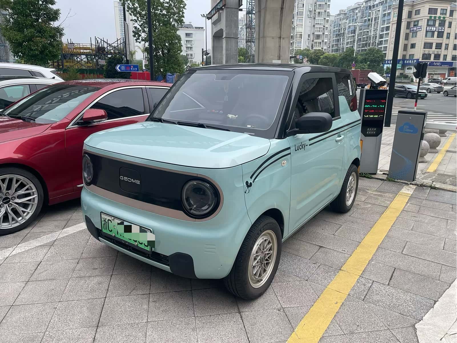 Geely Panda, 2023 1