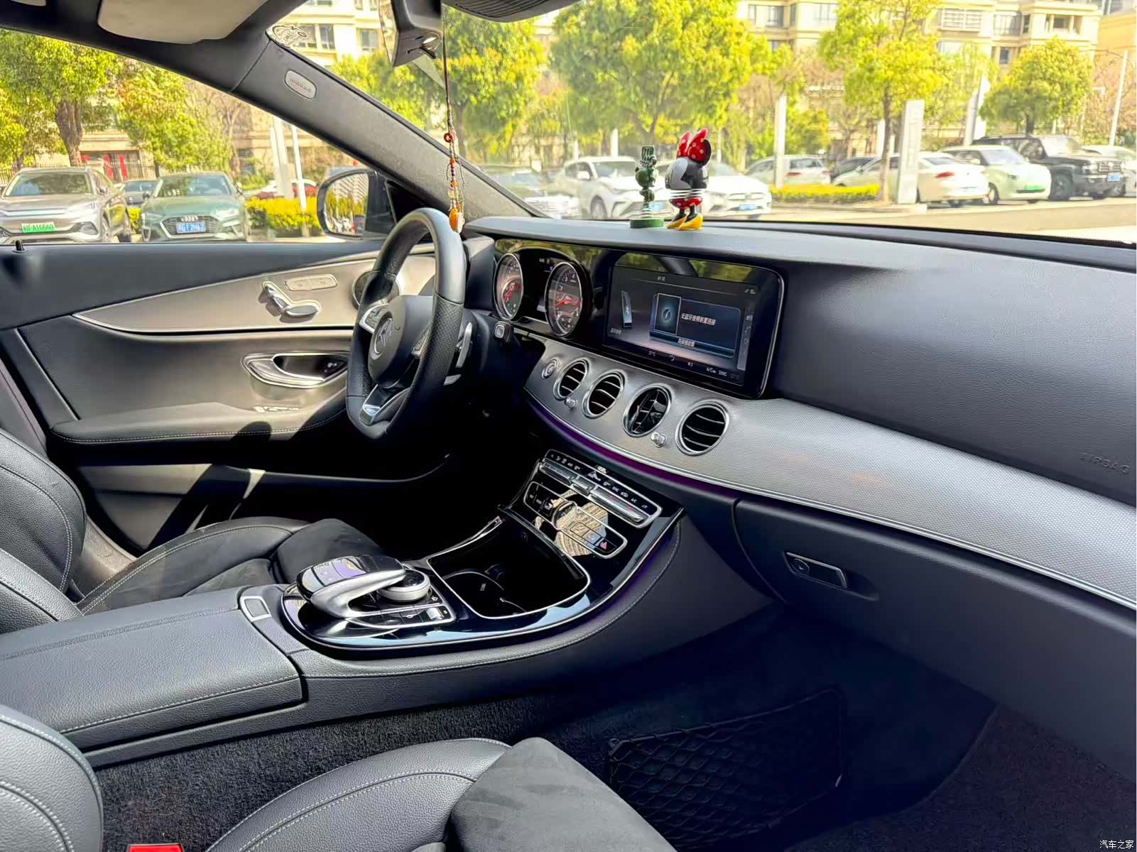 Mercedes-Benz E-Class, 2018 12