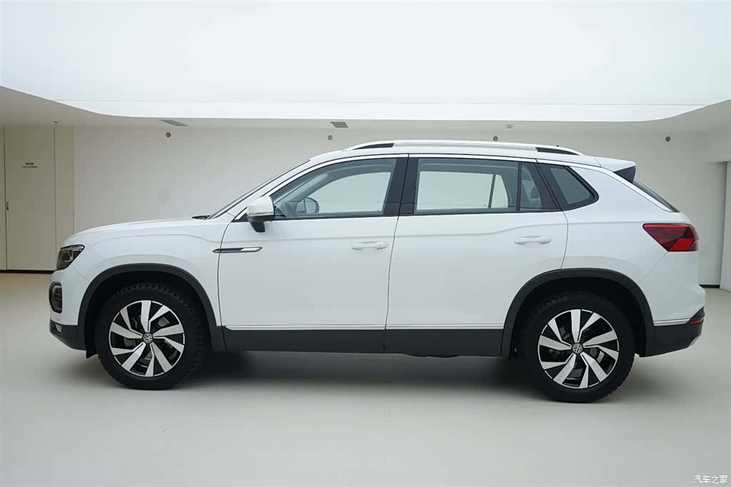 Volkswagen Tayron, 2021 3