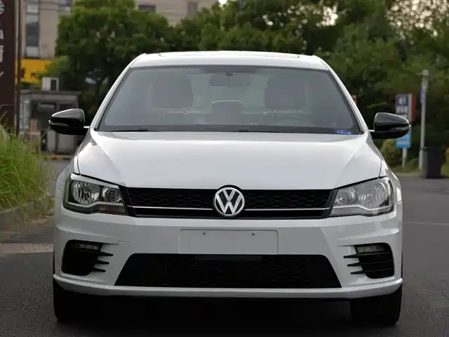 Volkswagen Bora 2016 — купить из Китая под заказ