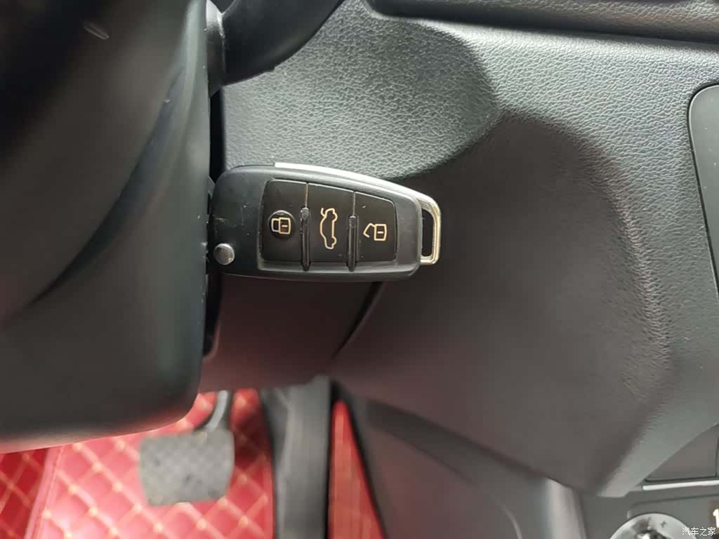 Audi Q3, 2015 9