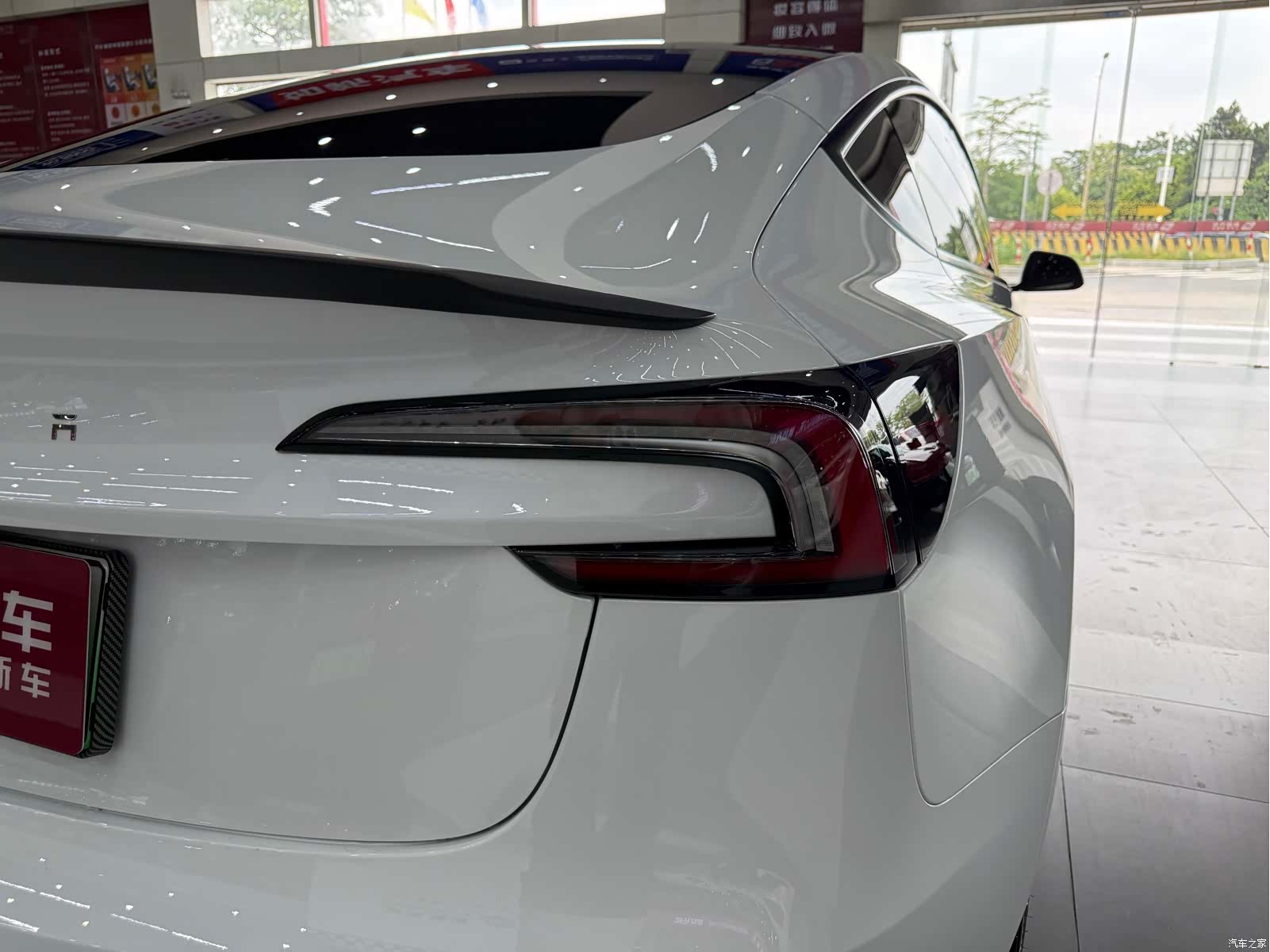 Tesla Model 3, 2025 8