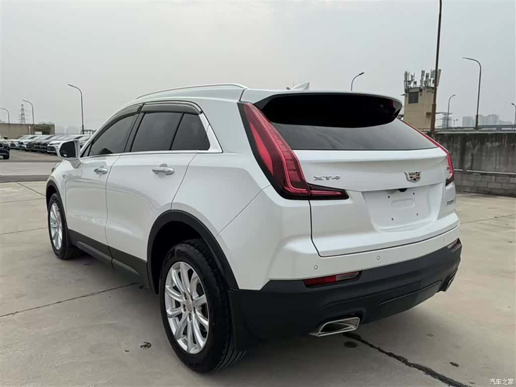 Cadillac XT4, 2022 15