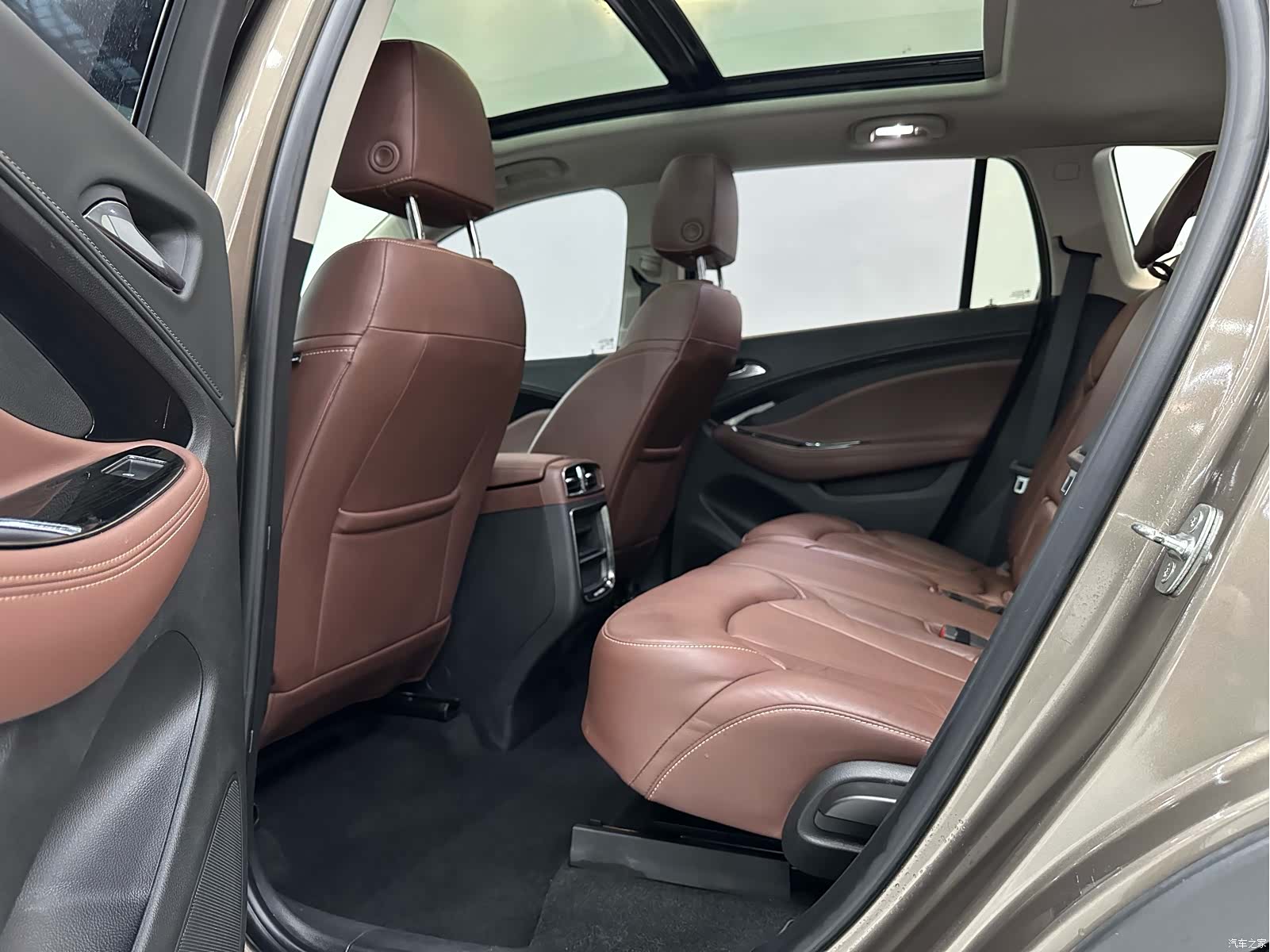Buick Envision Plus, 2020 6