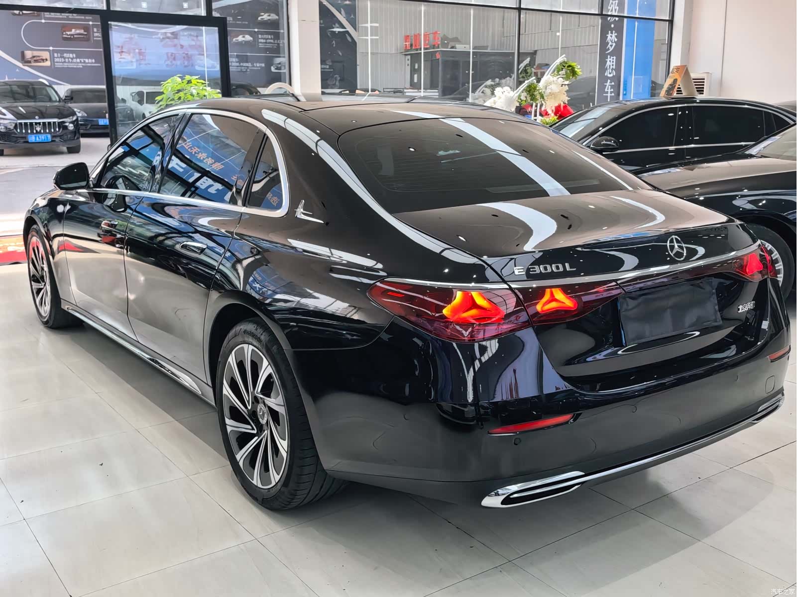 Mercedes-Benz E-Class, 2024 9