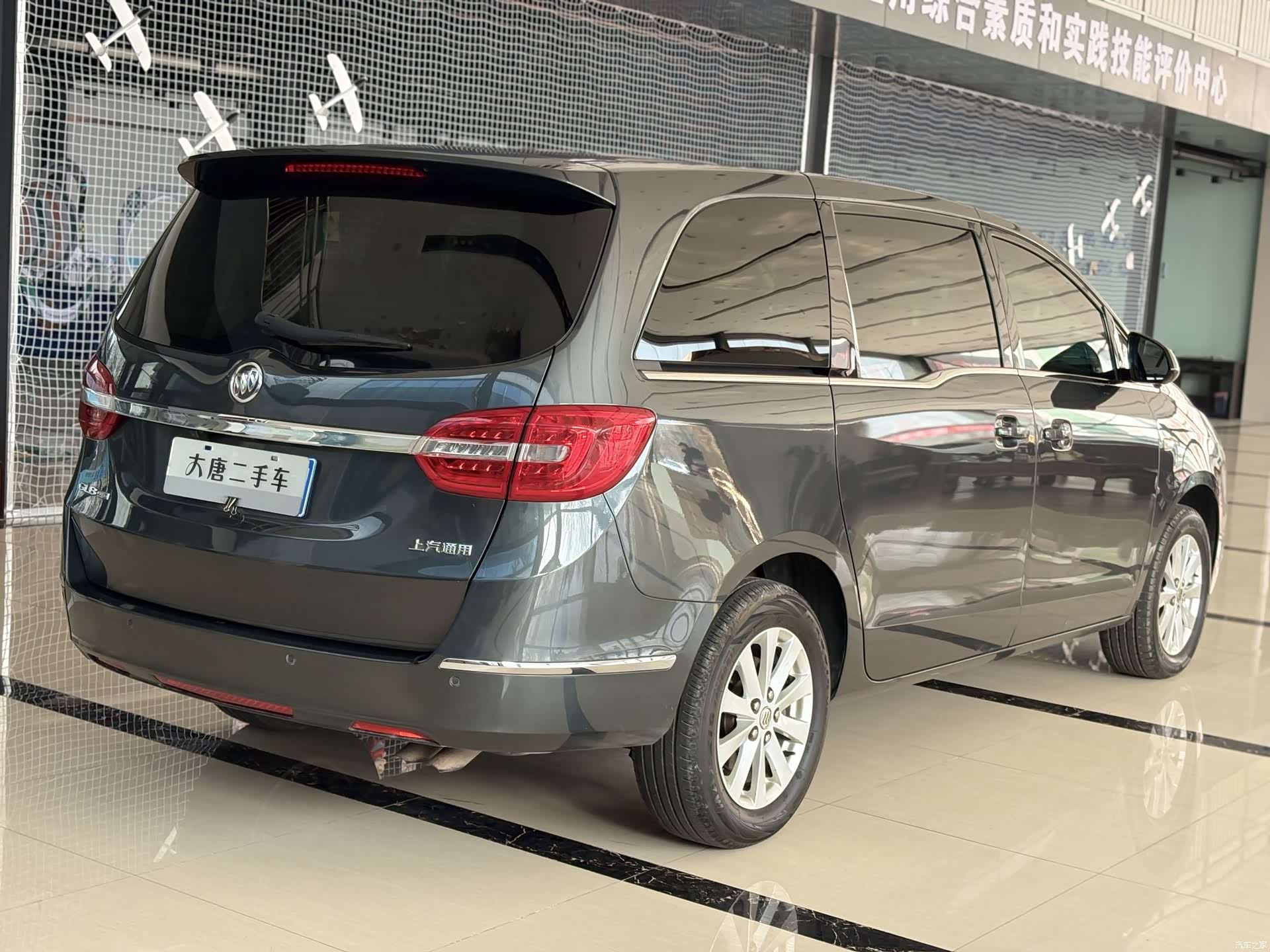 Buick GL8, 2020 6