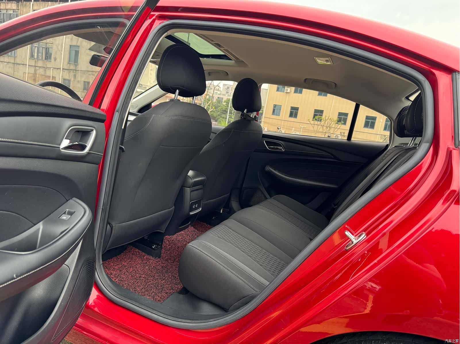 Roewe i5, 2020 9