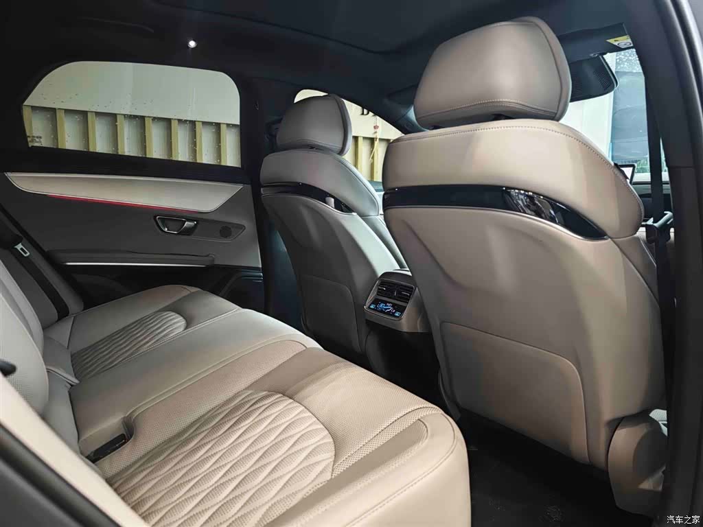 BYD Han, 2025 9