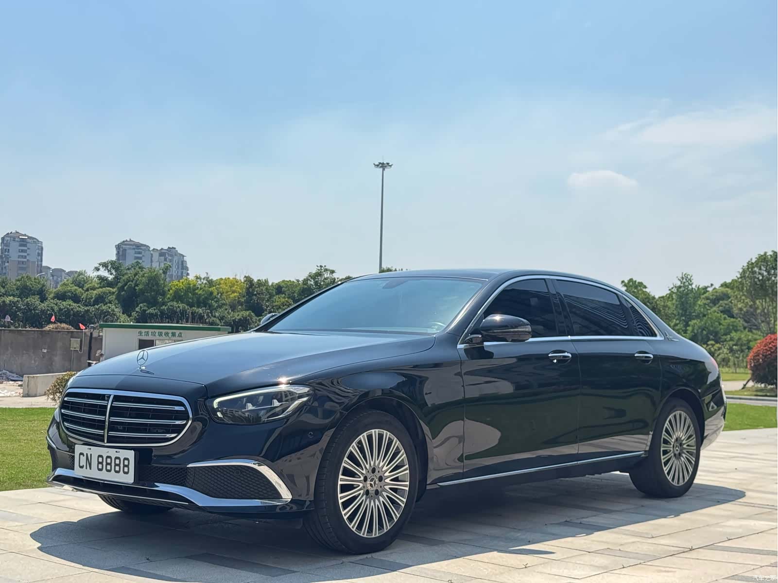 Mercedes-Benz E-Class, 2021 1