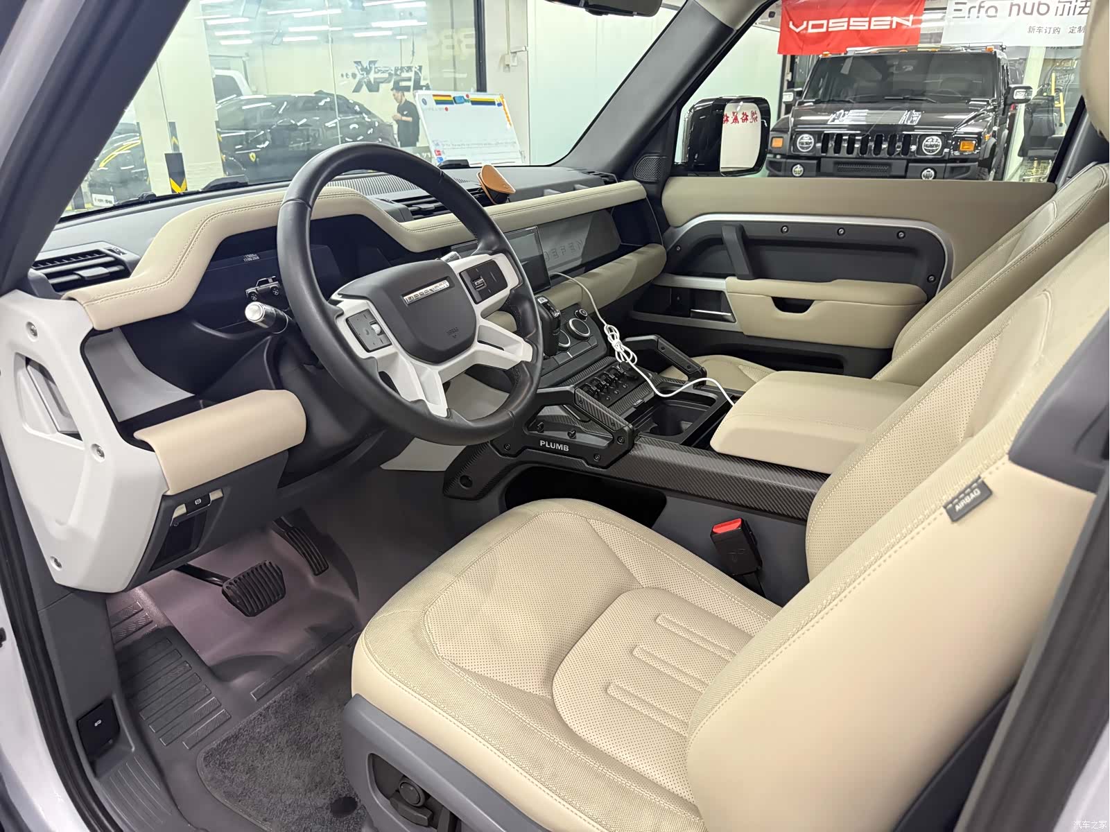 Land Rover Defender, 2021 6
