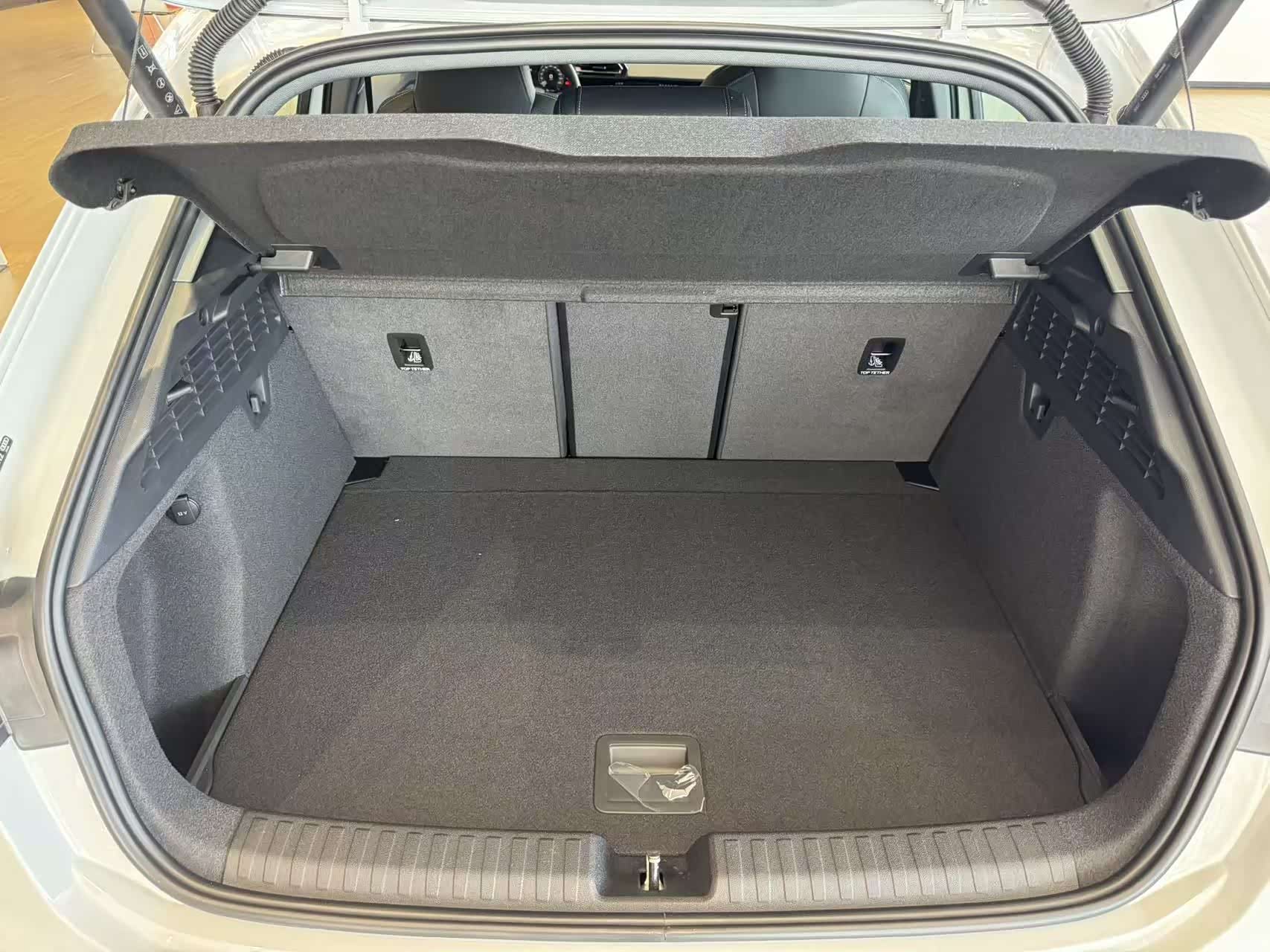 Audi Flying Spur, 2026 8