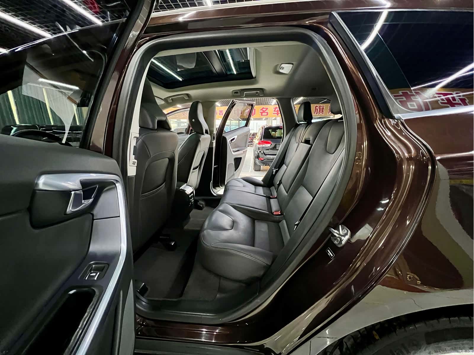 Volvo XC60, 2017 13