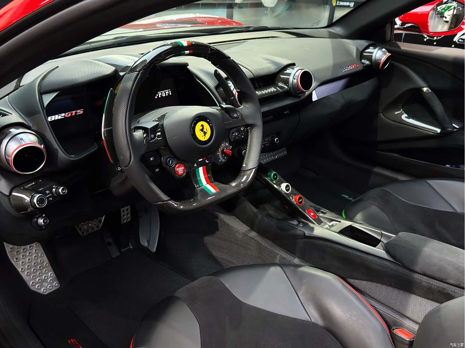 Ferrari 812, 2024 11