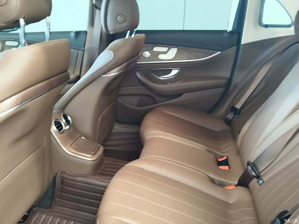 Mercedes-Benz E-Class, 2022 17