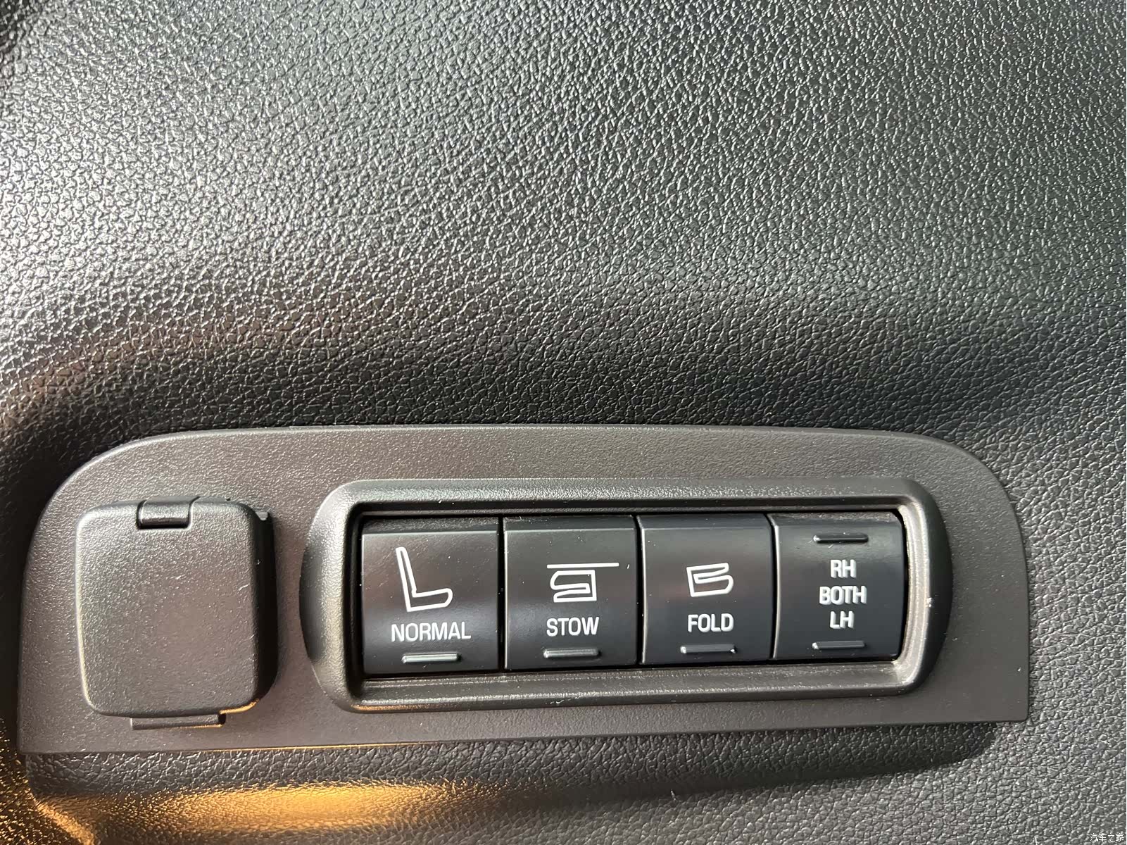 Ford Explorer, 2018 17