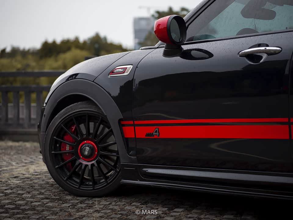 MINI JCW CLUBMAN