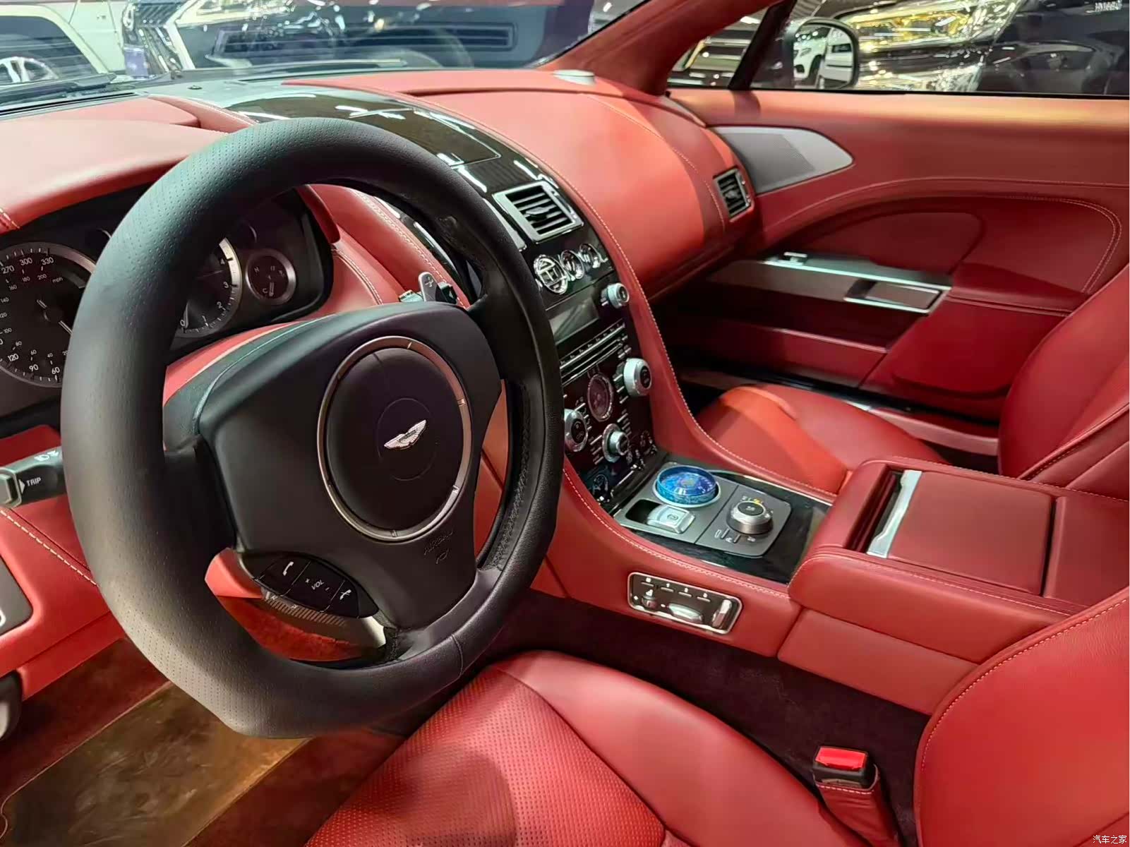 Aston Martin Rapide, 2014 13