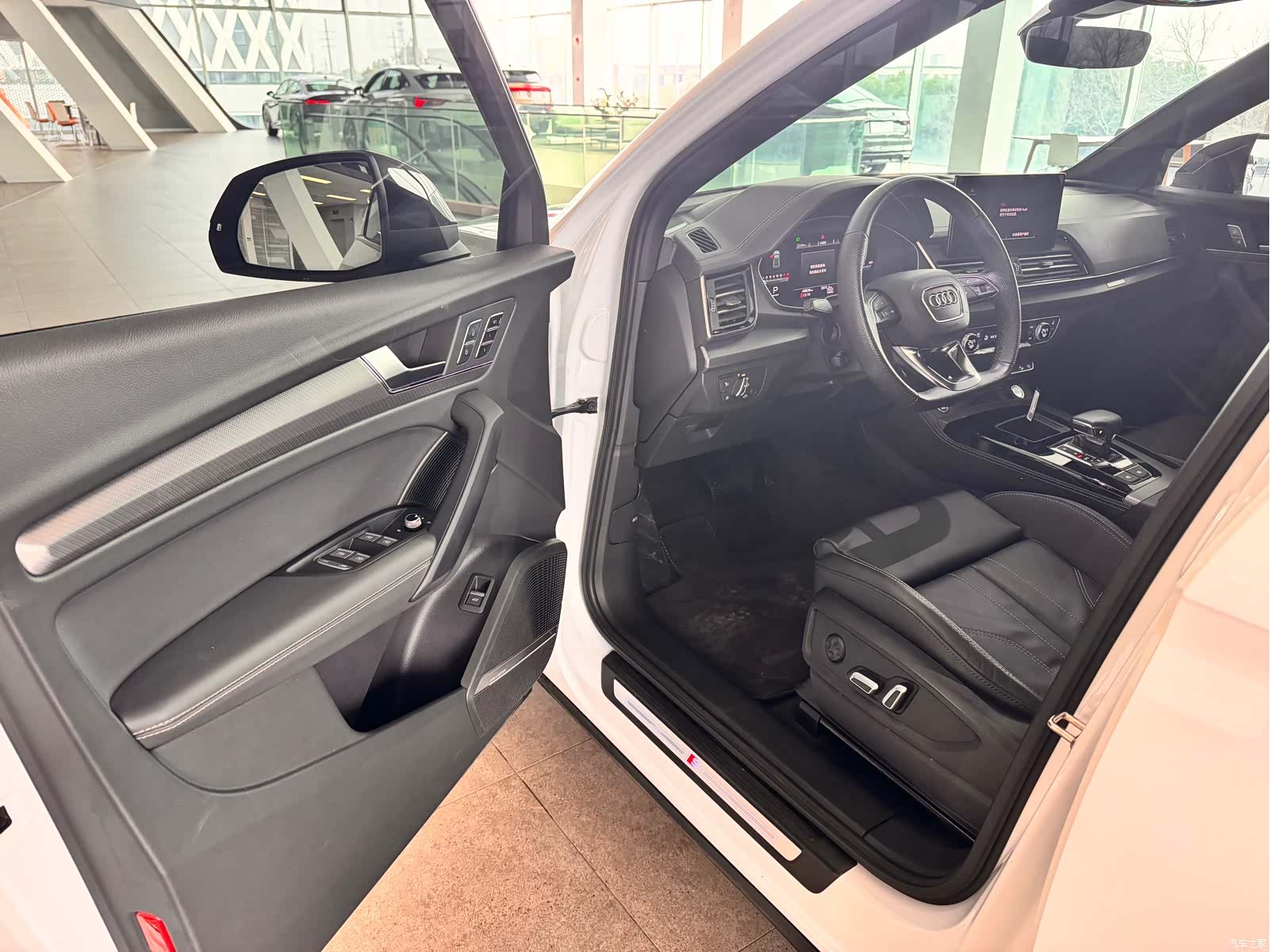 Audi Q5L, 2023 9
