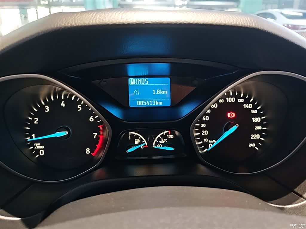 Ford Focus, 2016 12