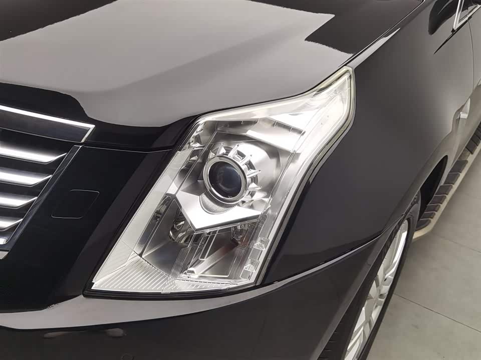 Cadillac SRX