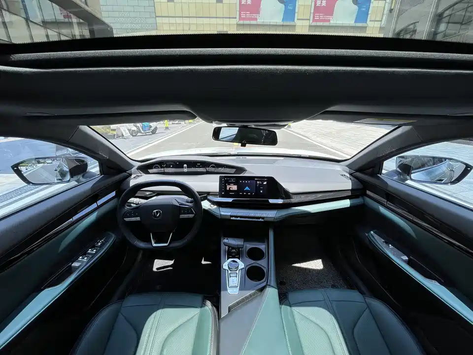 Changan UNI-V Smart iDD