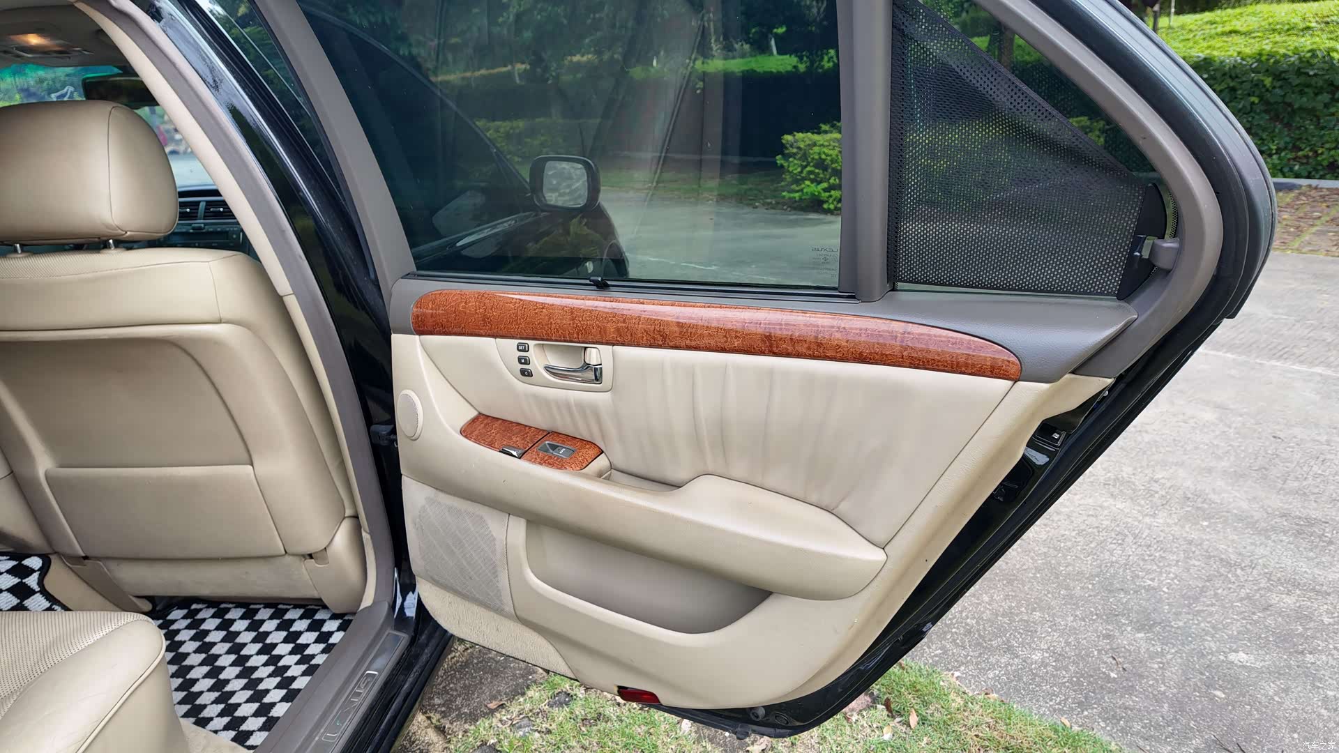 Lexus LS, 2004 48
