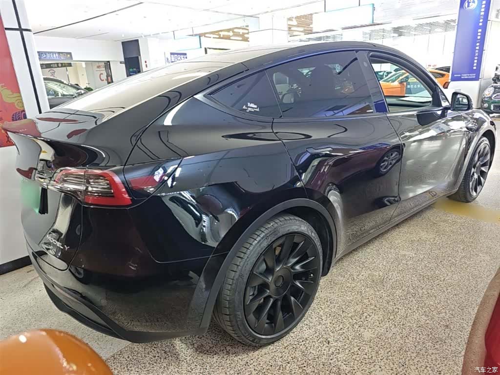 Tesla Model Y, 2021 7