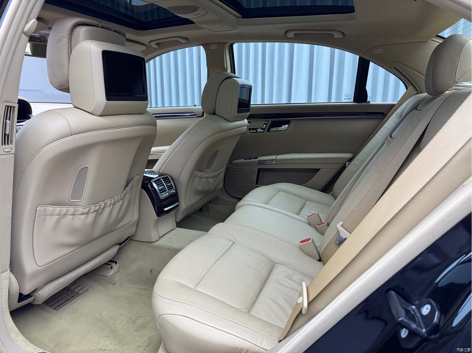 Mercedes-Benz S-Class, 2010 21