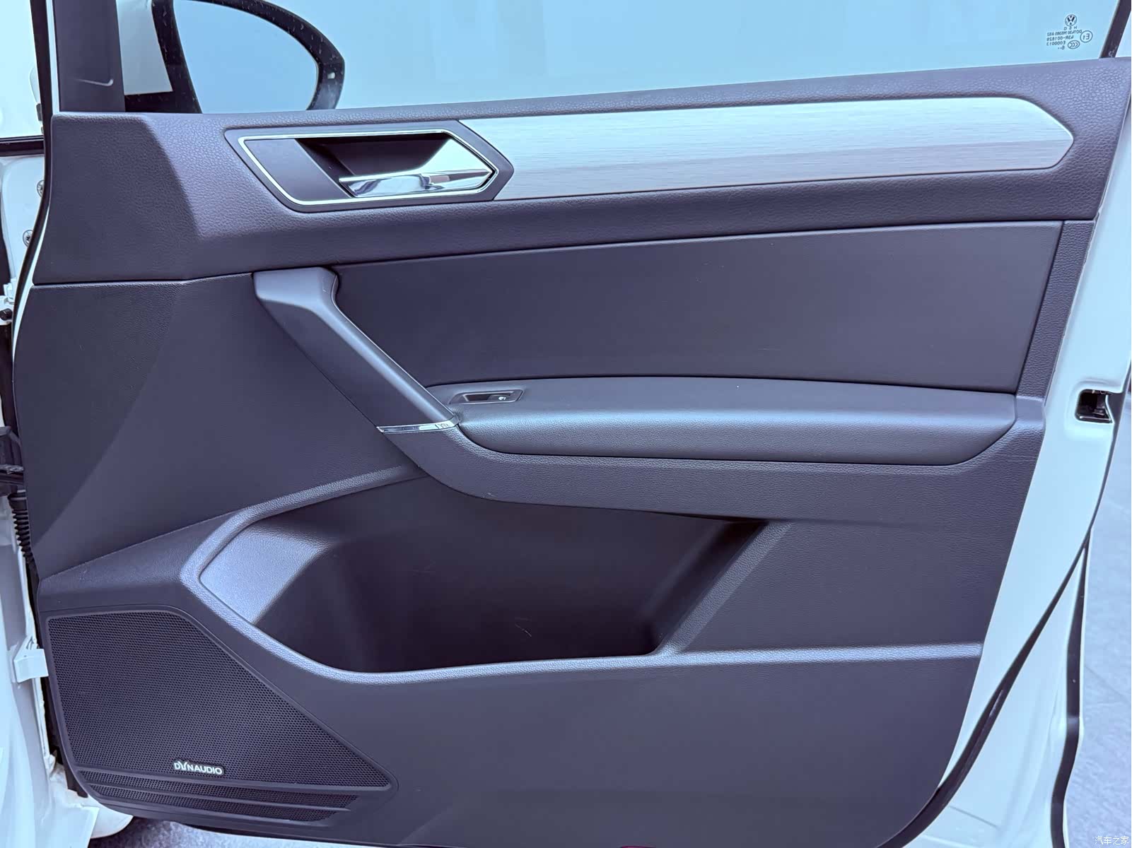 Volkswagen L, 2017 22