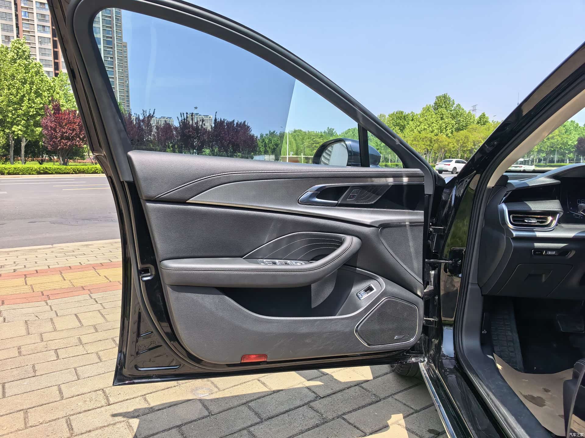 Hongqi H5, 2023 все фото
