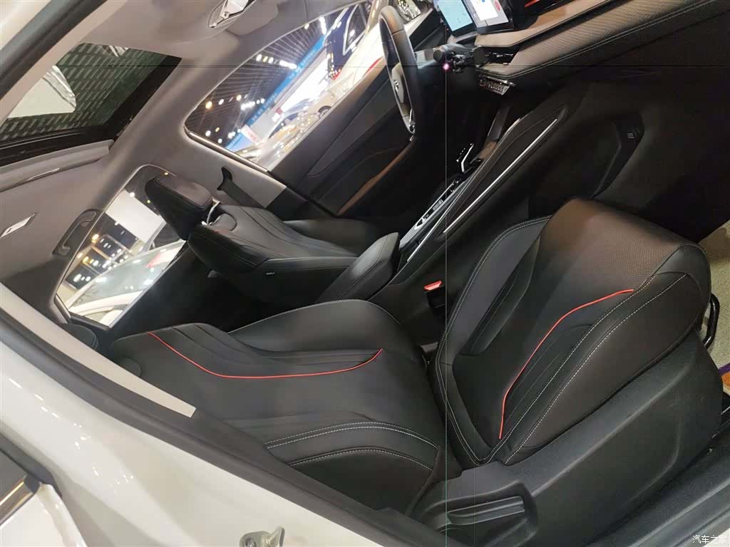 Geely Binray, 2024 20