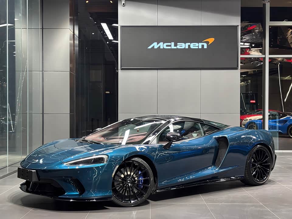 McLaren GT