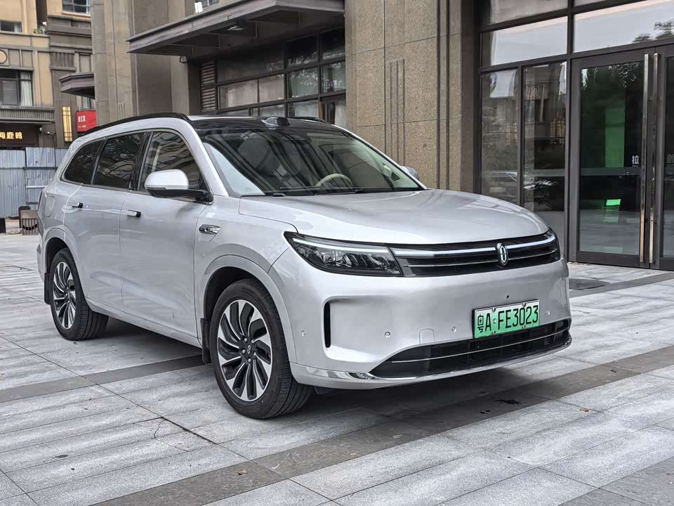 AITO Ask the world M7