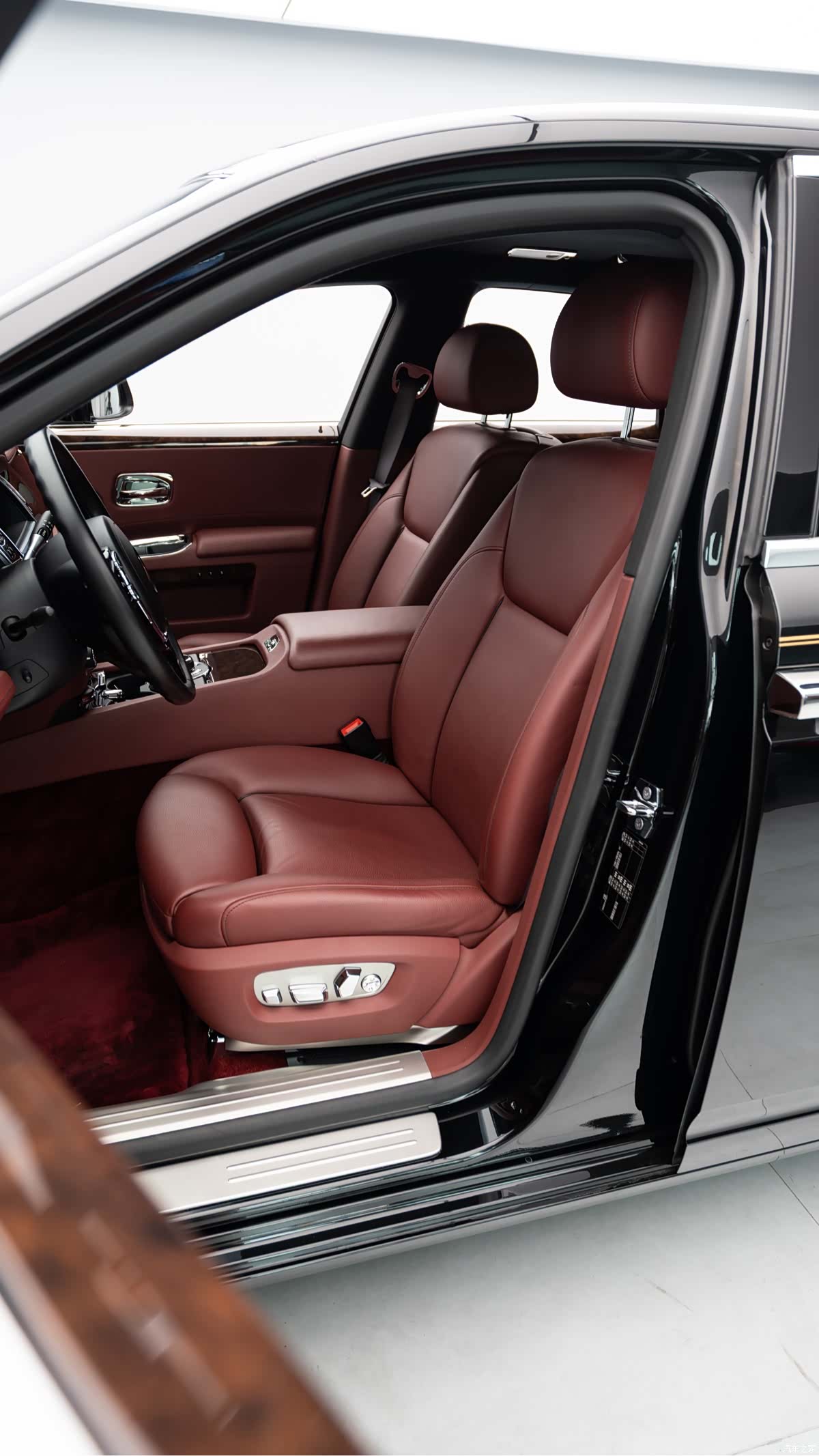 Rolls-Royce Ghost, 2017 10